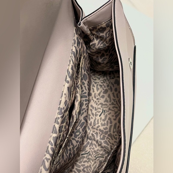 Guess dusty rose handbag - Picture 6 of 7